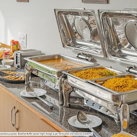 Itsy Hotels Rk Palace Vadodara Extérieur photo