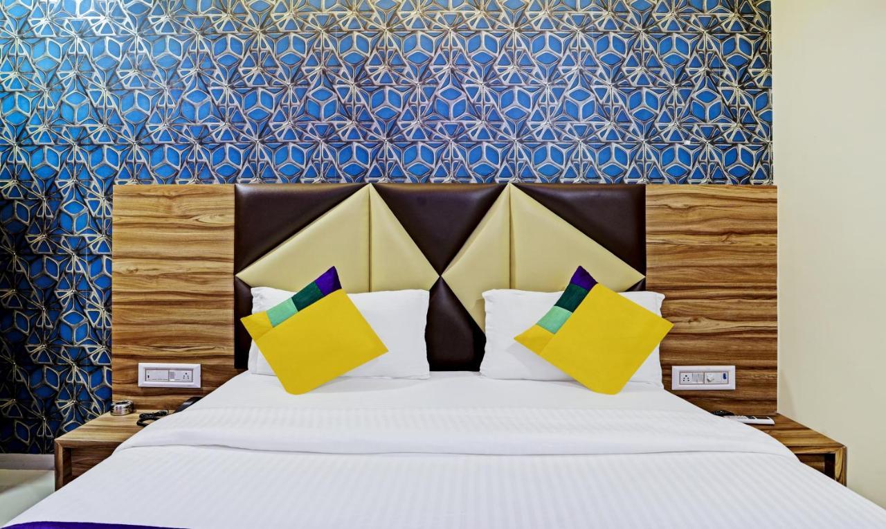 Itsy Hotels Rk Palace Vadodara Extérieur photo