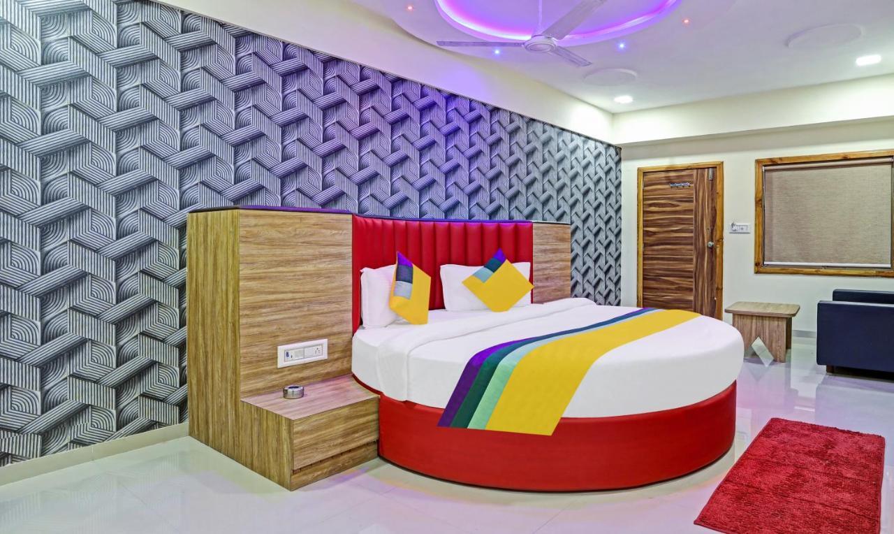 Itsy Hotels Rk Palace Vadodara Extérieur photo