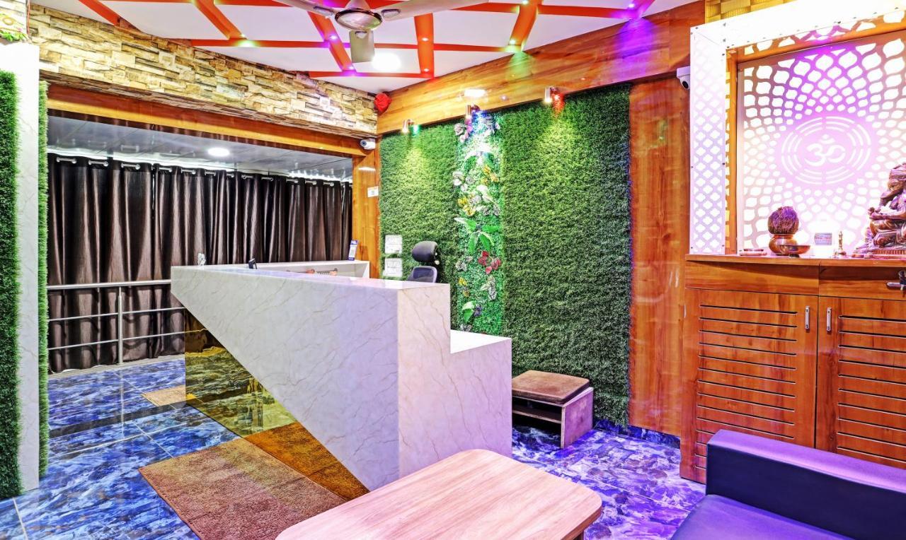 Itsy Hotels Rk Palace Vadodara Extérieur photo